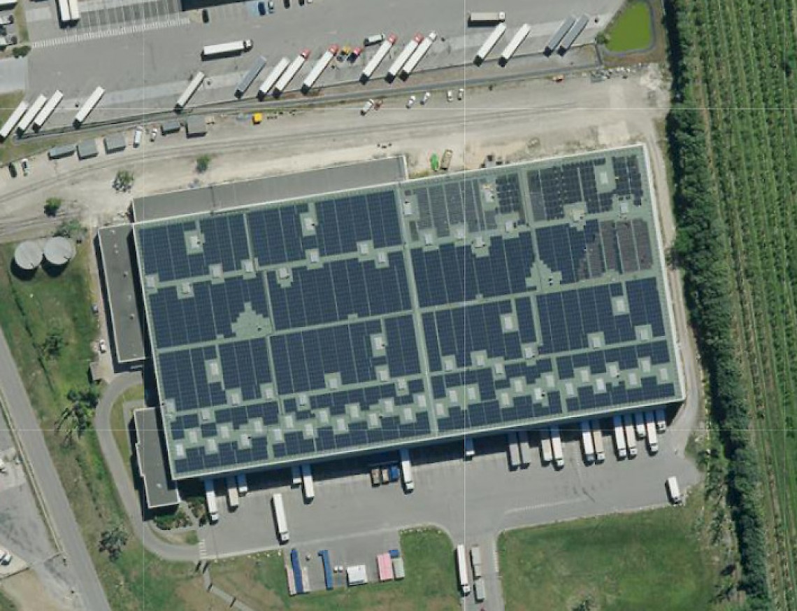 Entrepôt Monoprix Cavaillon (84) Réfection de la toiture, mise aux normes et intégration de modules photovoltaïques