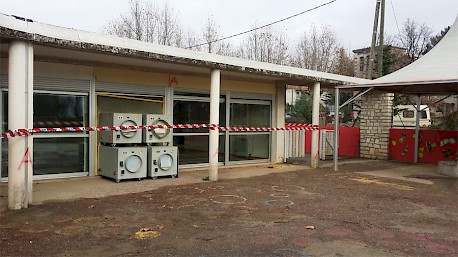 Désamiantage de l’école maternelle de Saint-Hilaire-de-Brethmas (30)