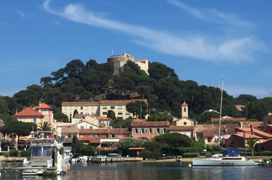 Diagnostic d'état des lieux du bâtiment Harminia à Porquerolles