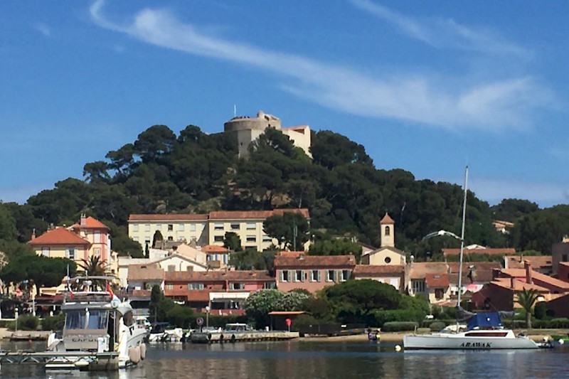 Diagnostic d'état des lieux du bâtiment Harminia à Porquerolles